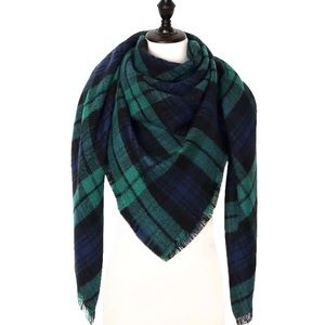 Navy Green Soft Plaid Scarf -NEW